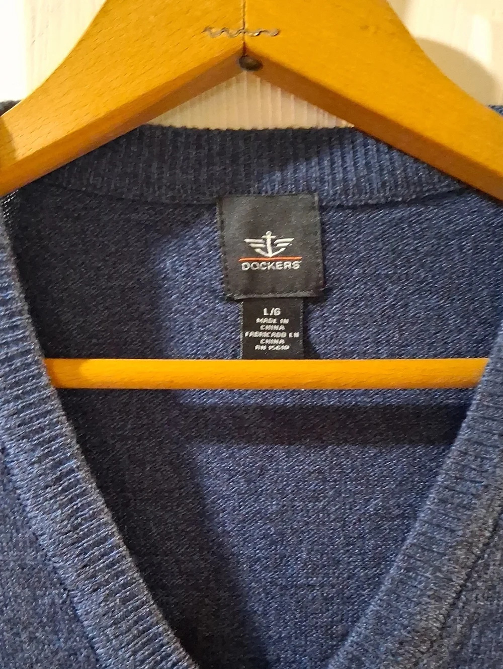 Dockers Men's Blue Argyle V-Neck Sweater Vest